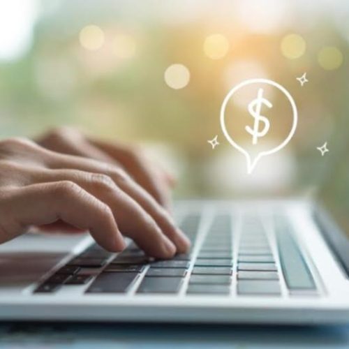 Economia & Redes Socias: metade dos pequenos negócios investe em propaganda paga na internet