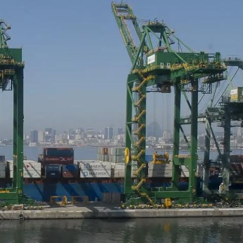 Economia: balança comercial tem superávit de US$ 74,55 bilhões em 2024