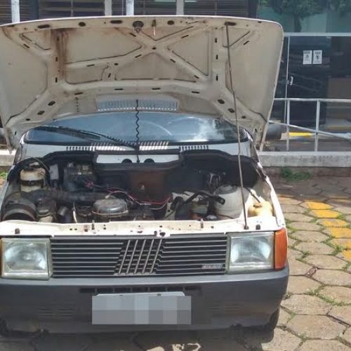 Casal é preso no bairro Santa Luzia em flagrante por receptação de carro roubado em Tambaú