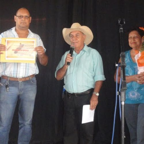 Cultura homenageia violeiros ferreirenses dentro do ‘Estação Sertaneja’
