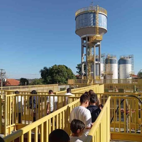 Programa Portas Abertas da BRK permite que alunos conheçam a ETA em Porto Ferreira