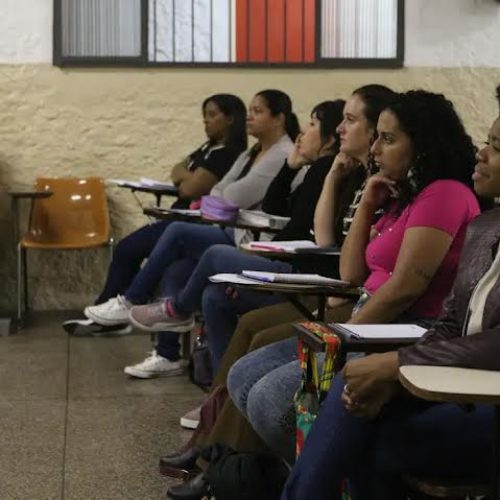 Educação: cursinhos populares tem até 6 de maio para inscrição em programa do MEC