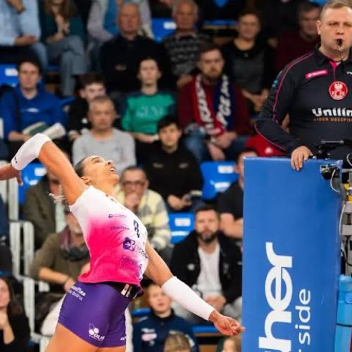 A ferreirense Sabrina Machado é destaque em vitória do Rzeszow na Liga Polonesa de Vôlei