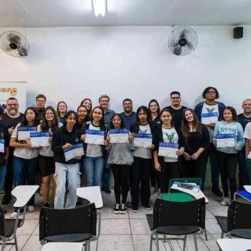 Jovens de Porto Ferreira transformam realidade através do audiovisual e ajudam o Solar