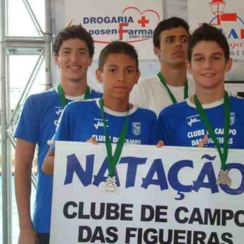 Clube de Campo no pódio na final do Troféu Amigos da Natação