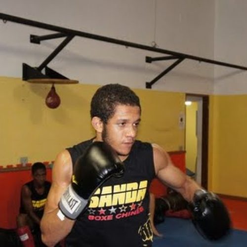 André Astolfo “Robinho” vence em sua estréia no MMA Profissional