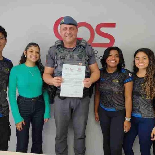 Cabo PM Osni Martins participa de entrevista com alunos da Etec de Porto Ferreira