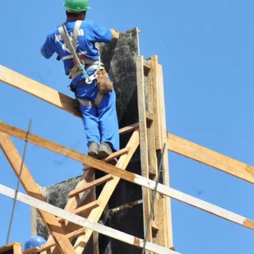 Economia: setor da construção civil cresce 4,1% em 2024