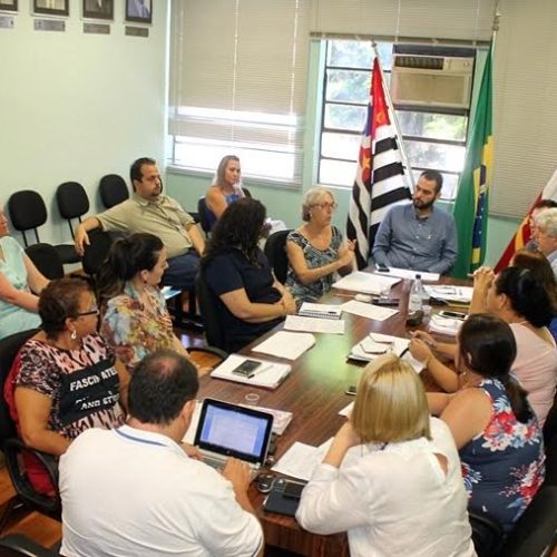 Reunião com autoridades de Saúde discutiu a situação da dengue no município