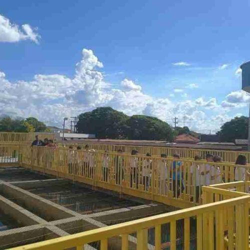 BRK leva conhecimento sobre saneamento para alunos de Porto Ferreira no mês de março