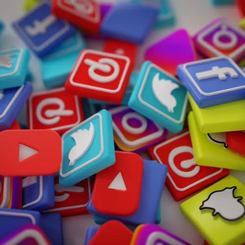 9 horas por dia nas redes sociais: é hora de os brasileiros se desconectarem?