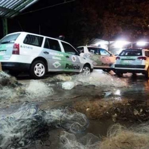 Polícia Ambiental apreende apetrechos de pesca no Rio Mogi Guaçu