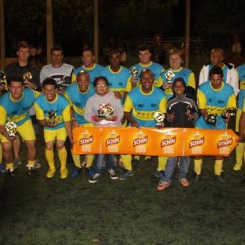 Master 40 Anos P.F.F.C.: Buzão Vem K Tem goleia na final e leva título