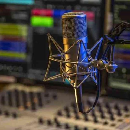 Comunicação: Rádio faz parte do cotidiano de 79% da população brasileira, diz pesquisa