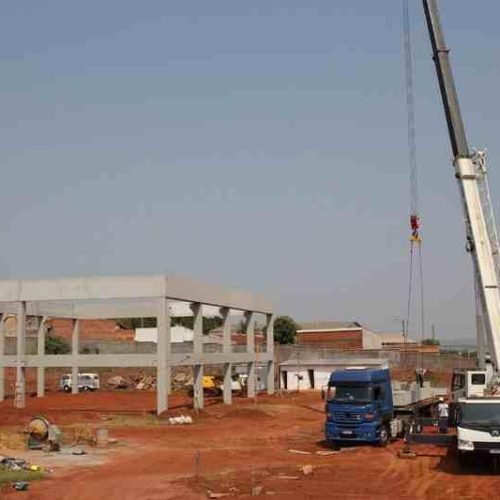 Obras da nova escola estadual de Porto Ferreira do Jardim Porto Bello começam avançar
