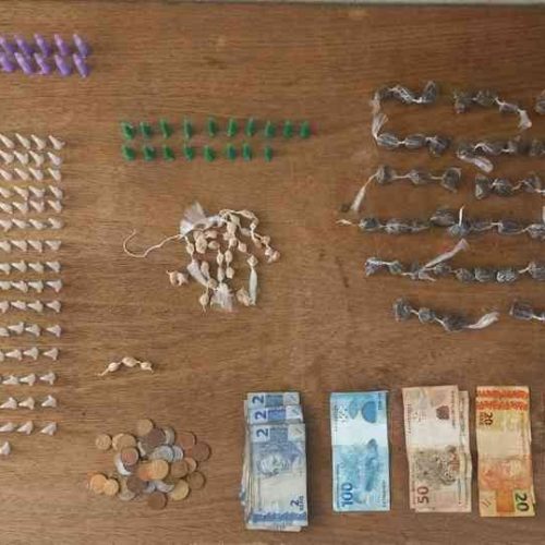 Durante Patrulhamento, Polícia Militar de Porto Ferreira localiza porções de drogas na Vila Maria