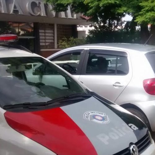 Veículo roubado em 2012 na capital é localizado em Porto Ferreira com placa falsa