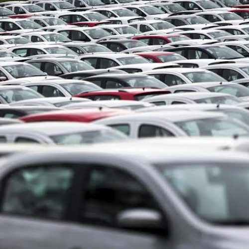 Economia: vendas de veículos crescem 19,2% no melhor novembro em 10 anos