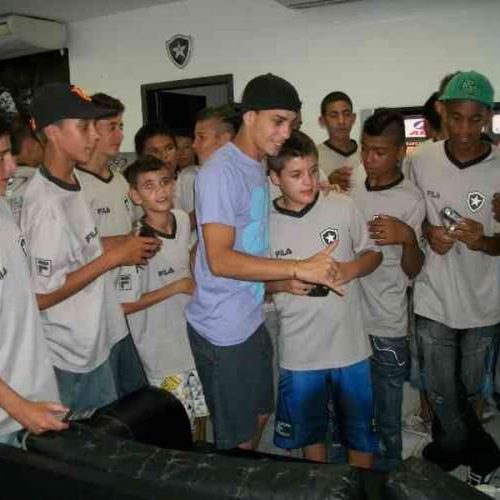 Estrelas do Futuro Escola Oficial do Botafogo – Unidade Porto Ferreira