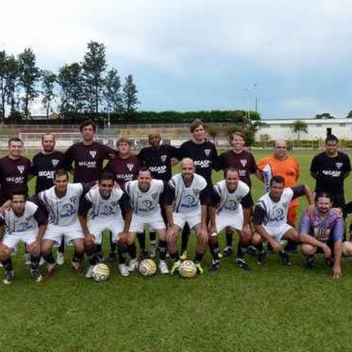 Departamento de Esportes do PFFC realiza jogo festivo com ex-atletas