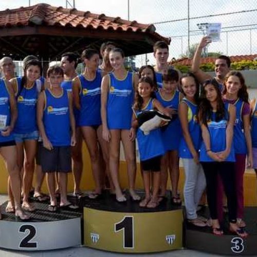 Equipe Submarino Vermelho vence a 6ª Maratona Aquática do PFFC
