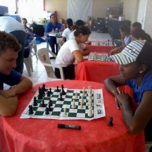 Programa Segundo Tempo realiza capacitação de Xadrez