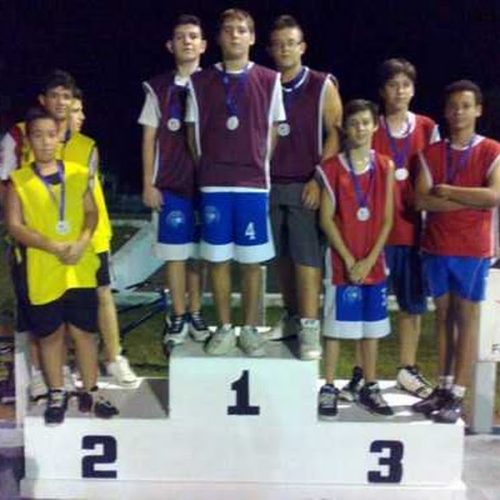 Sub 14 de basquetebol participa de torneio de trinca no Clube de Campo
