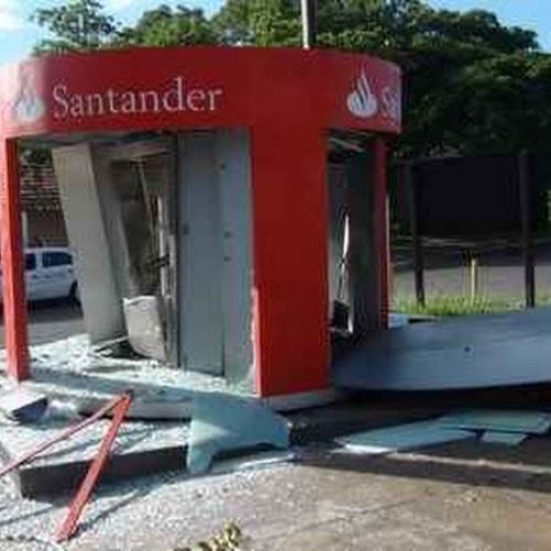 Quadrilha explode caixa eletrônico em Santa Rita do Passa Quatro