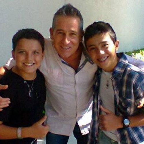 Dupla ferreirense Felipe & Fernando se apresentará no programa Astros do SBT