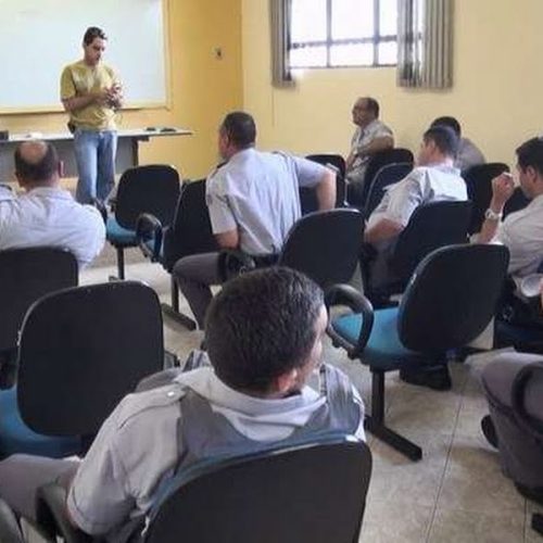 Polícia Militar recebe aparelho decibelímetro da Prefeitura Municipal