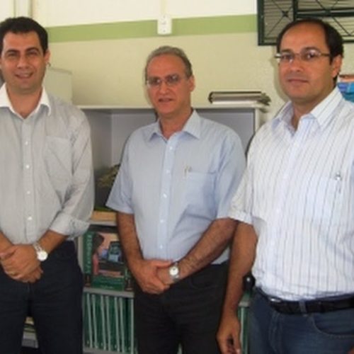 Prefeito, Maguila e direção da ETEC debatem implantação de novos cursos