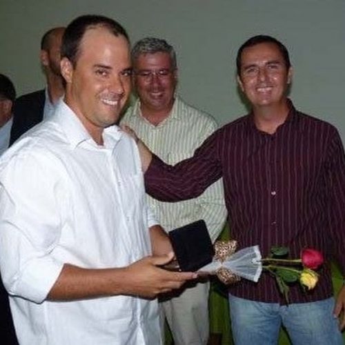 Professores e atletas do P.F.F.C recebem medalhas de mérito esportivo