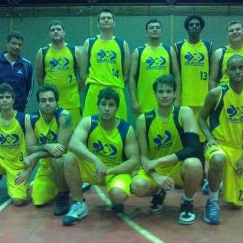 D.E./Marinas do Porto/Objetivo: uma vitória e uma derrota na semana