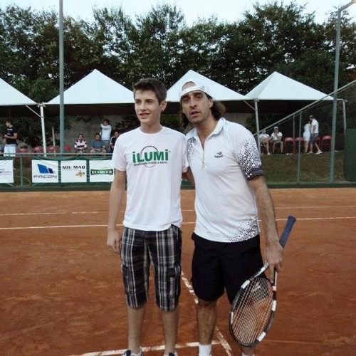 João Gabriel Tejada participa de evento de Tênis com Fernando Meligeni
