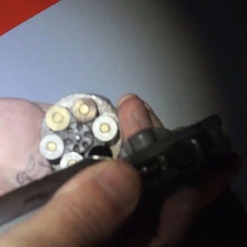 Homem é preso por porte ilegal de Armas de Fogo