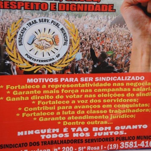 Professores aprovam em assembleia novo piso salarial e plano de carreira