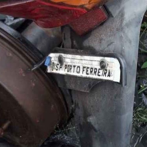 Moto roubada foi localizada em canavial próximo ao bairro Paschoal Salzano