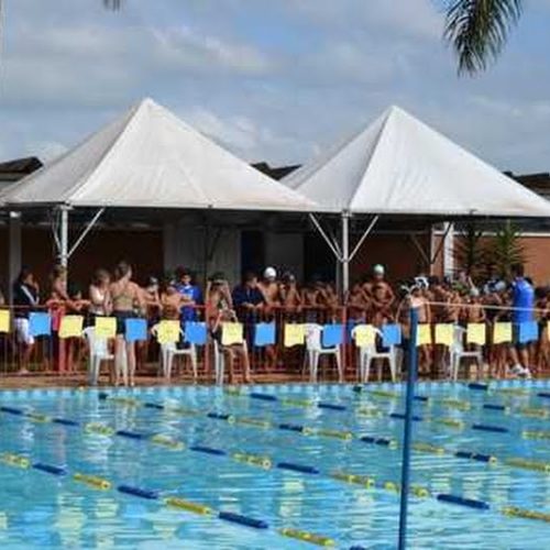 Piscina ao lado do ginásio de esportes receberá melhorias