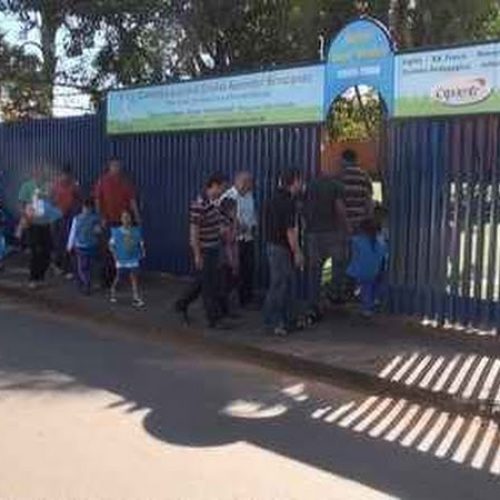 O Centro Educacional Cristão Aprender Brincando comemora o Dia dos Pais