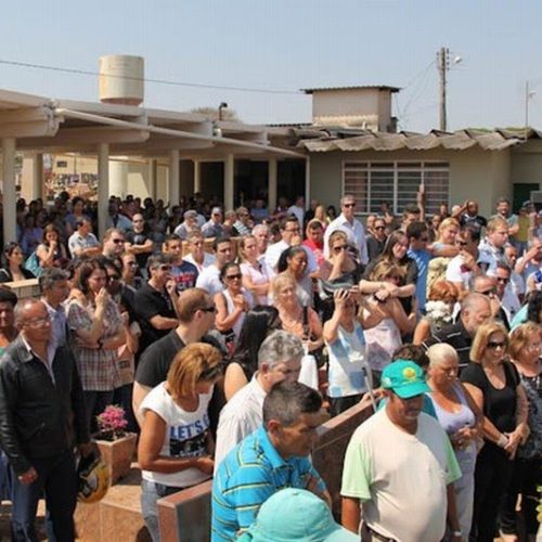 Revolta marca o sepultamento de policial militar em São Carlos