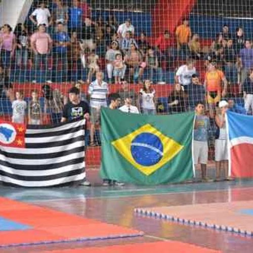 Copa Ferreirense de Jiu Jitsu teve início na manhã deste domingo