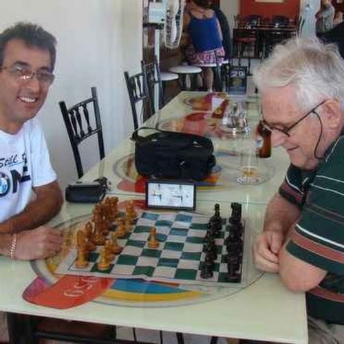 Xadrez no Lago em Pirassununga e no Restaurante Gerola em Porto Ferreira
