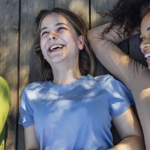 Amizade fortalece a saúde e o bem-estar, apontam estudos