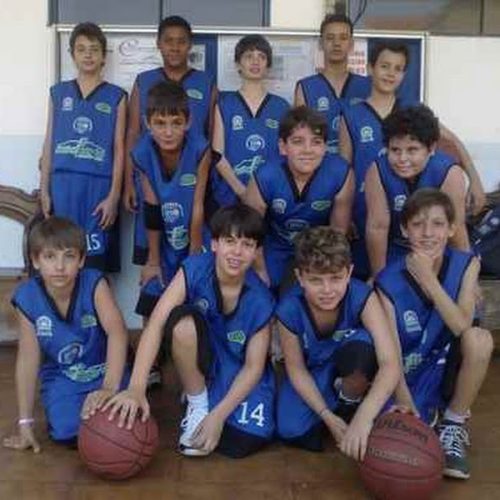 Sub 12 de basquetebol de Porto Ferreira participa de festivais do esporte