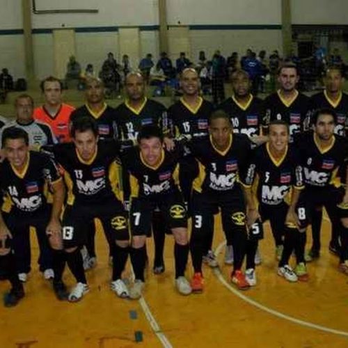 Copa Record de Futsal: Equipe de Porto Ferreira joga nesta quarta contra Serrana