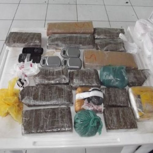 Pirassununga – PM apreende grande quantidade de droga em lava-rápido