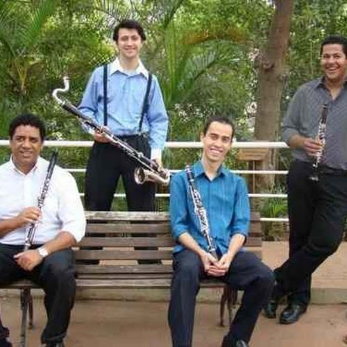 Quarteto Torcendo Dedo se apresenta nesta sexta- feira na Praça da Matriz
