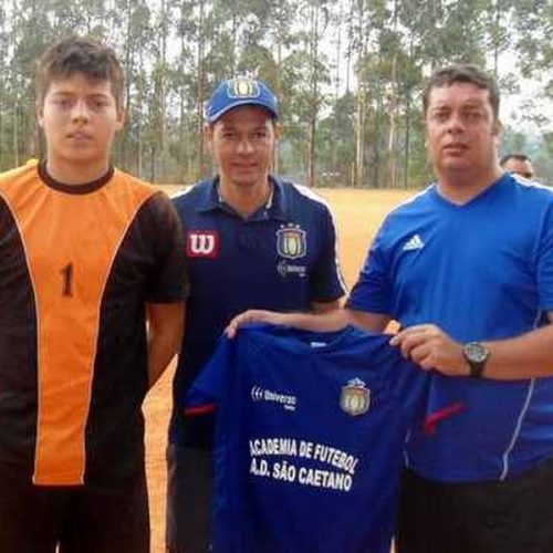 Garoto e Garota Nota 10 – coordenador e goleiro na AD São Caetano