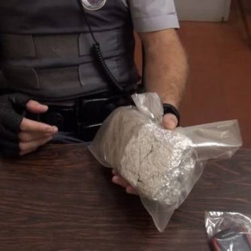 Jornaleiro de Palmeiras é preso em flagrante por tráfico de drogas