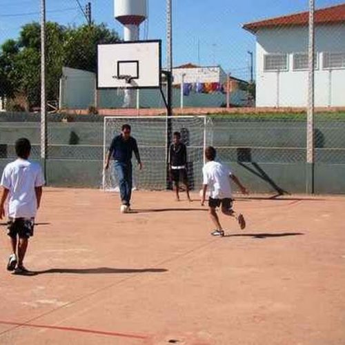 Administração entrega melhorias na quadra poliesportiva do Jd. Sérgio Dornelles
